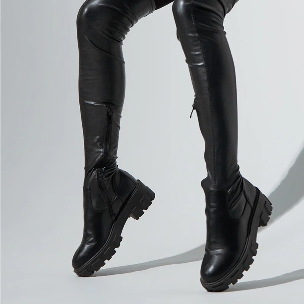 AKIRA SLIM FIT AZALEA WANG LATE NIGHTS FITTED OVER THE KNEE FLATFORM BOOT WITH 4